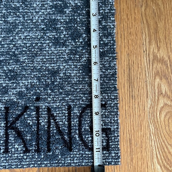 🌸 5 for $20 Sale🌸 Shoe parking door mat. Brand new, bought & didn’t fit my space - Picture 5 of 7